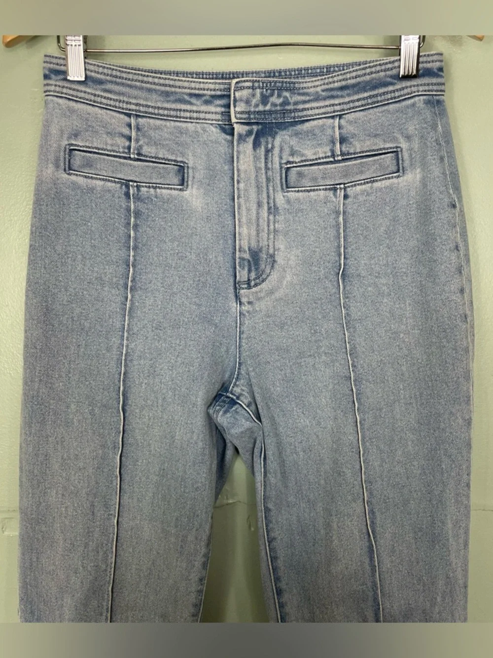 Tory Burch good pre